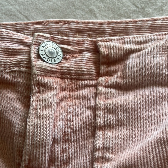 American Eagle Pink corduroy shorts - Picture 2 of 4